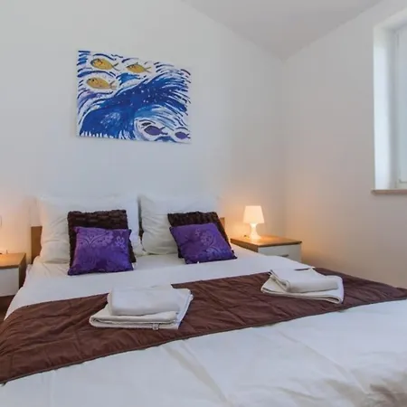 Holiday home Villablu2 Doppelhaushaelfte Fantastic Seaview, Pool *